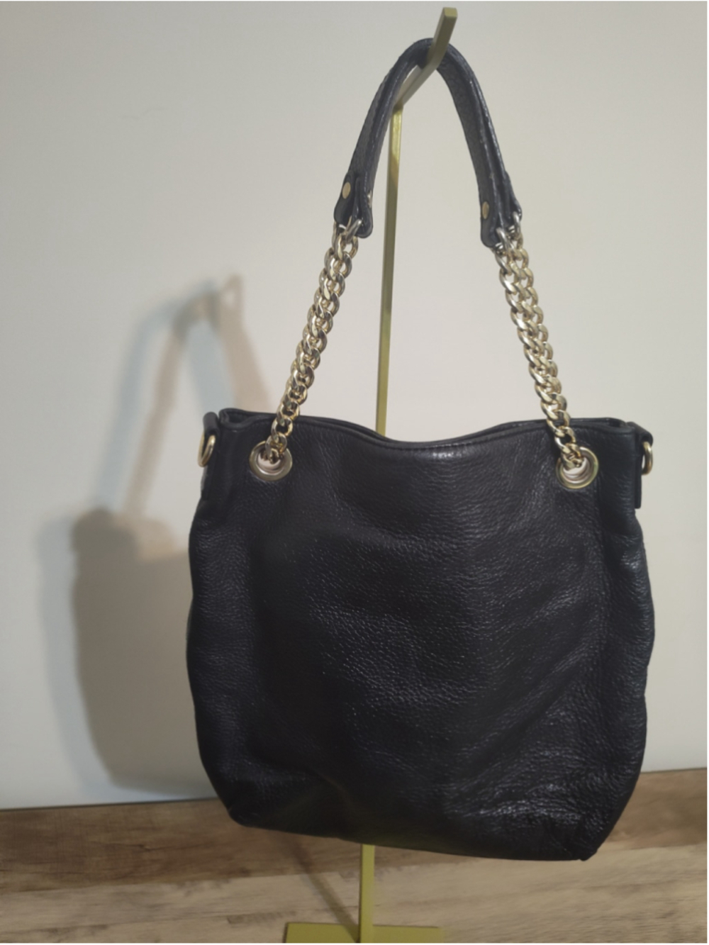 Women's Michael Kors Black Leather Shoulder Bag, One Size